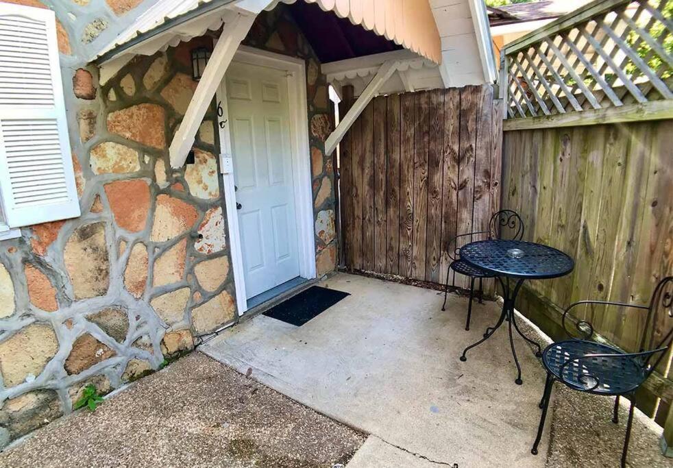 D'Vinery Rock Cottage/ #6 유레카 스프링스 외부 사진